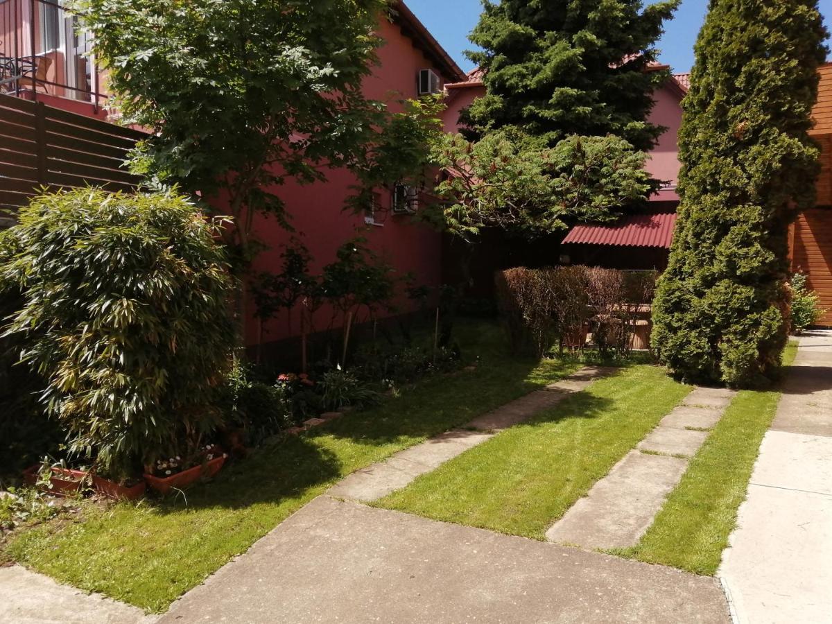 Gábriel Apartman Apartamento Hajdúszoboszló Exterior foto