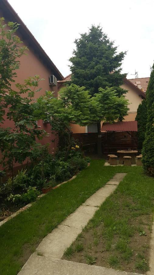 Gábriel Apartman Apartamento Hajdúszoboszló Exterior foto